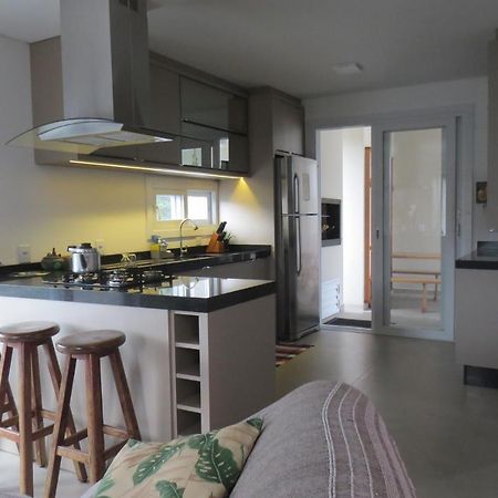 Casa Nova Confortavel E Aconchegante ガロパバ エクステリア 写真