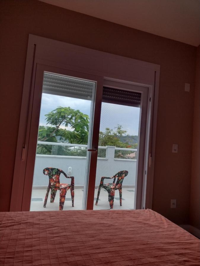 Casa Nova Confortavel E Aconchegante ガロパバ エクステリア 写真
